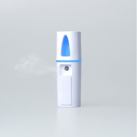 Difusor ultrasónico facial portátil con diseño compacto.